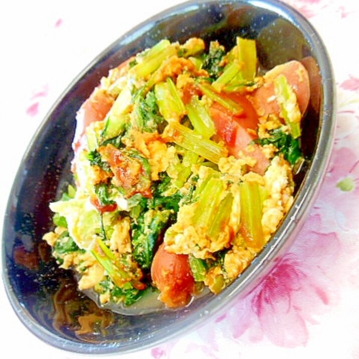 ❤小松菜とウィンナーのマーガリン・ケチャ卵炒め❤